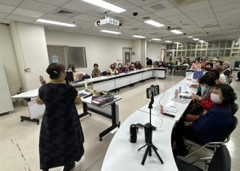 6C4D671D-9B54-4669-8ABA-83F6720A7F11